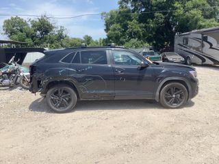 2026 Volkswagen Atlas Cross Sport SEL R-Line Black - Exterior Side Passenger